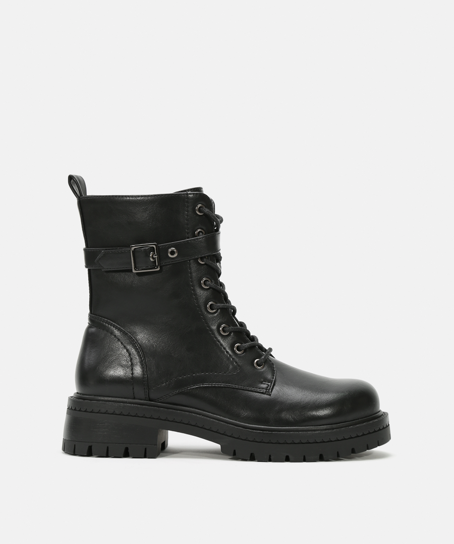 Botins militares fivela image number null